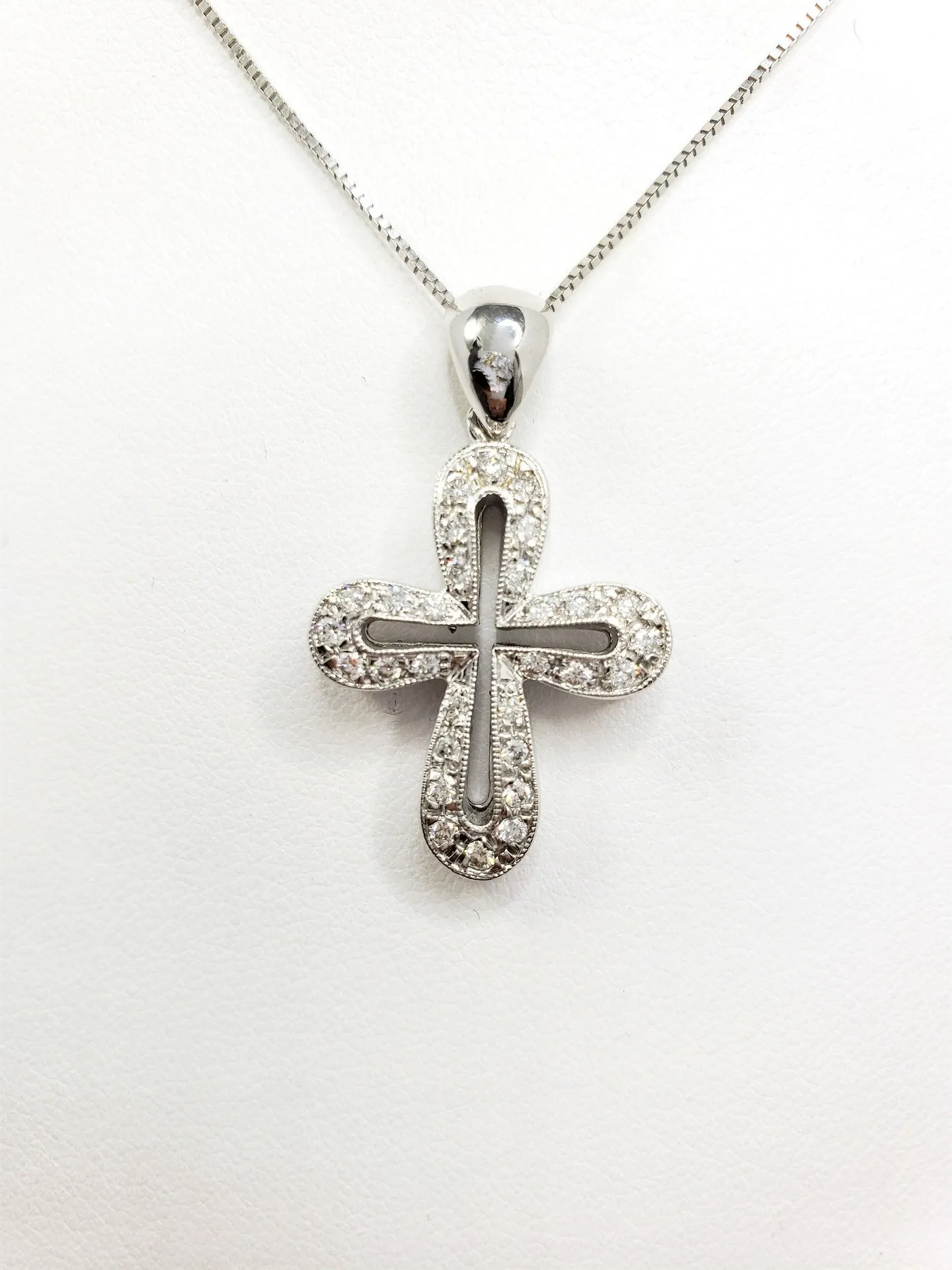 14Kt White Gold Diamond Cross Pendant