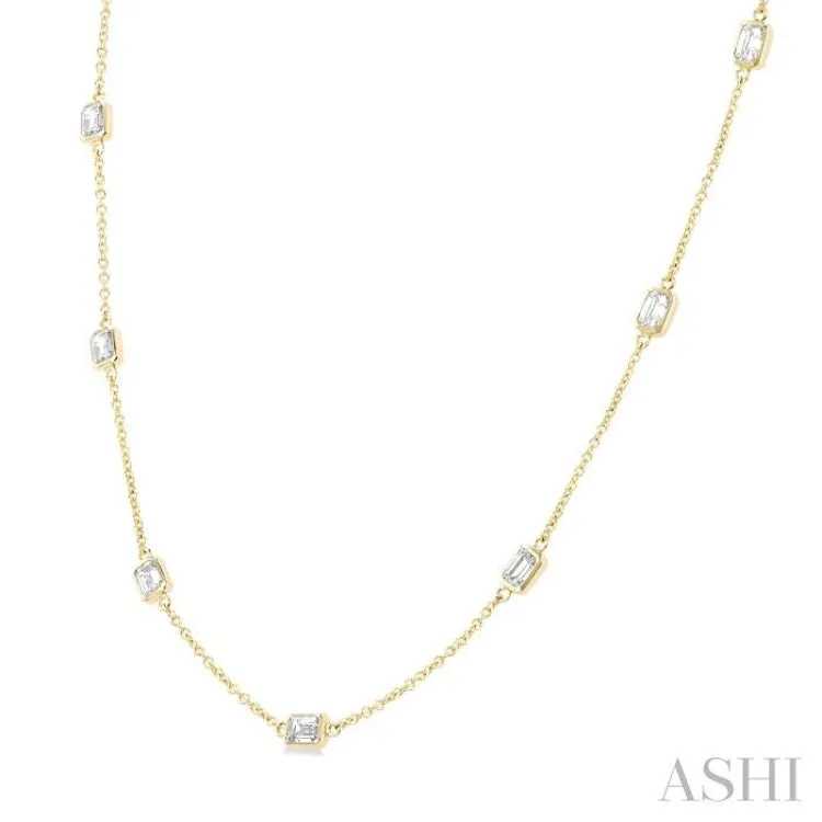 2 Ctw Emerald Cut Diamond Fashion Necklace in 14K Yellow Gold