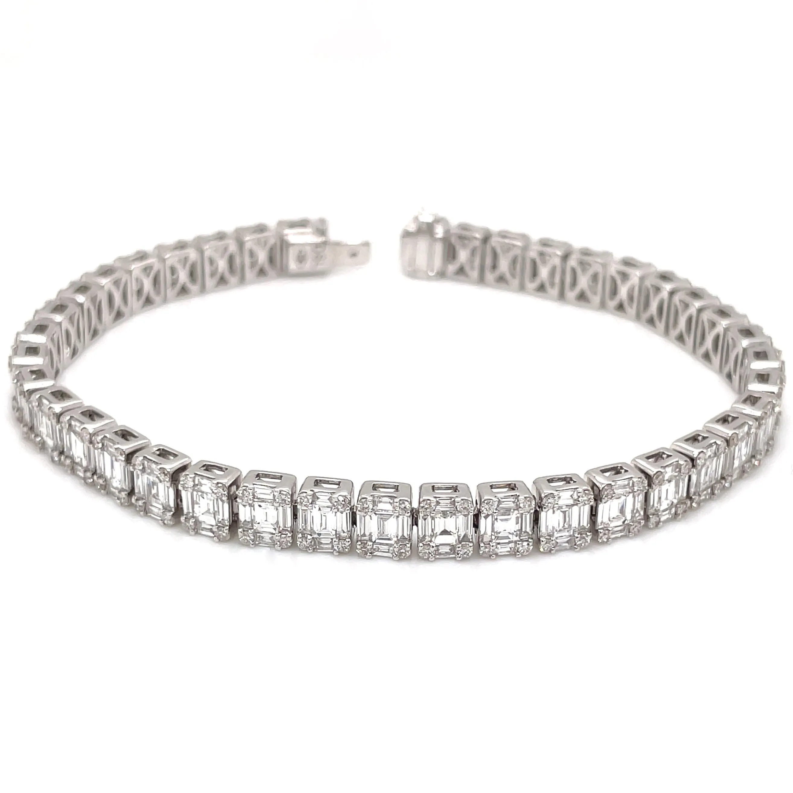 6.68ct 18k White Gold Diamond Tennis Bracelet