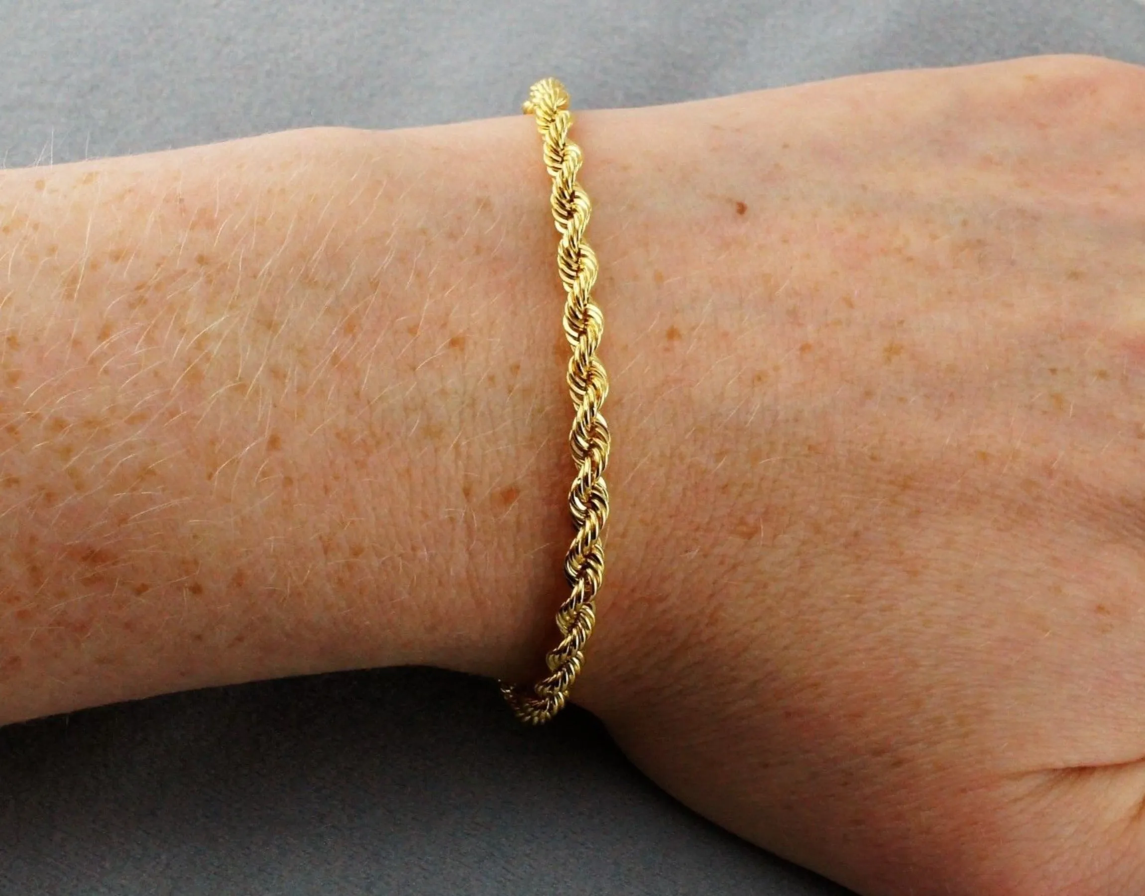 9ct Yellow Gold Hollow Rope Chain Bracelet 19cm / 7.5 inch