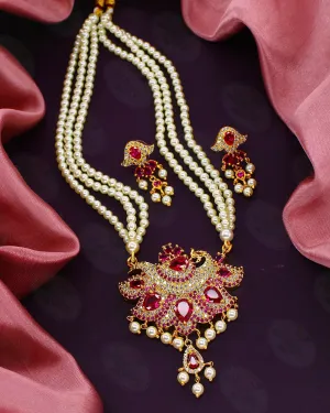 CHARMING PEARL NECKLACE