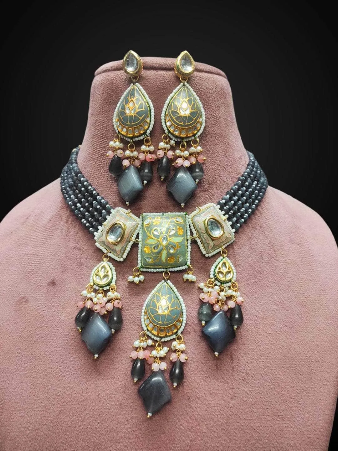 Drop Shaped Polki Kundan Choker