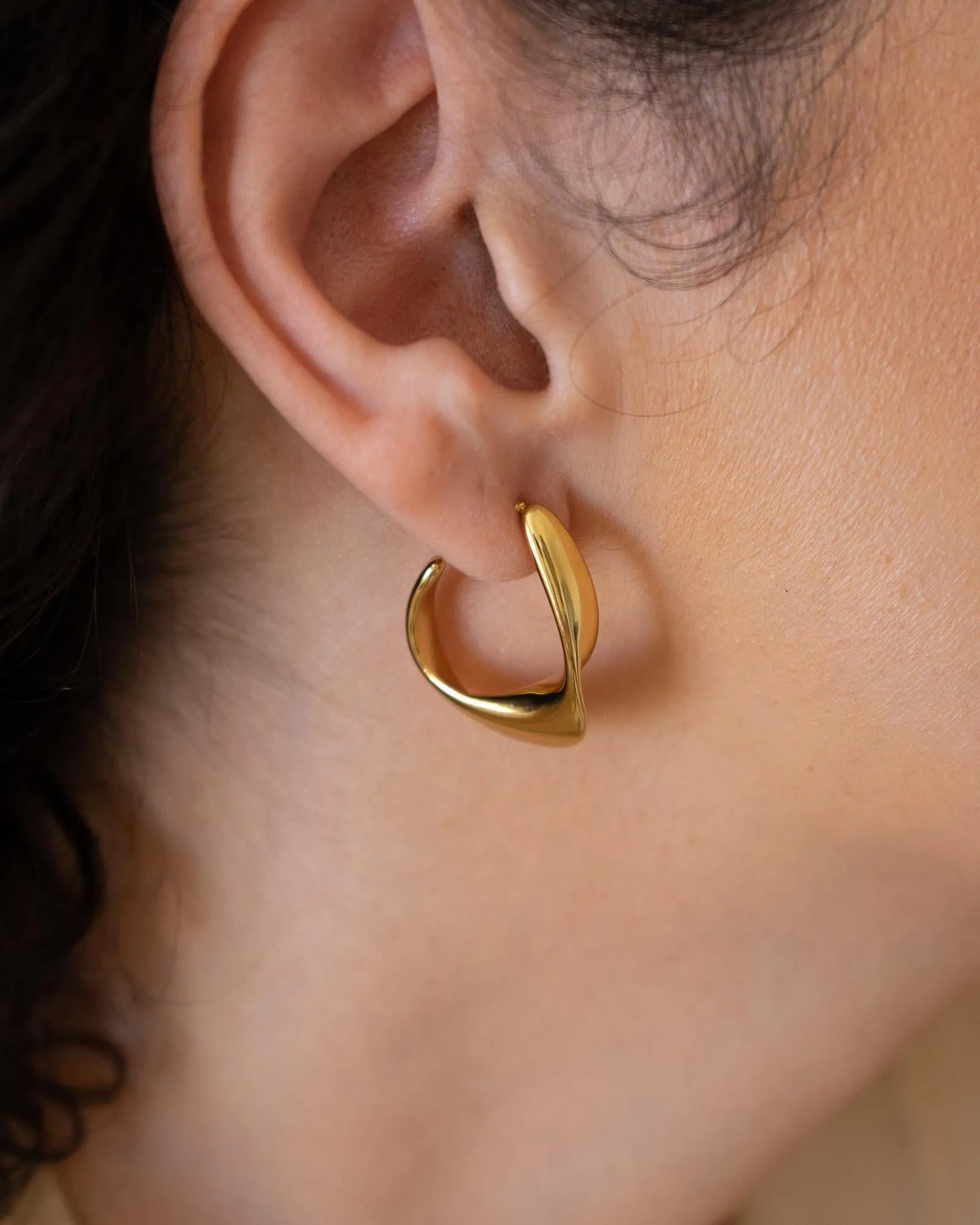 Large Gold Wave Hoops