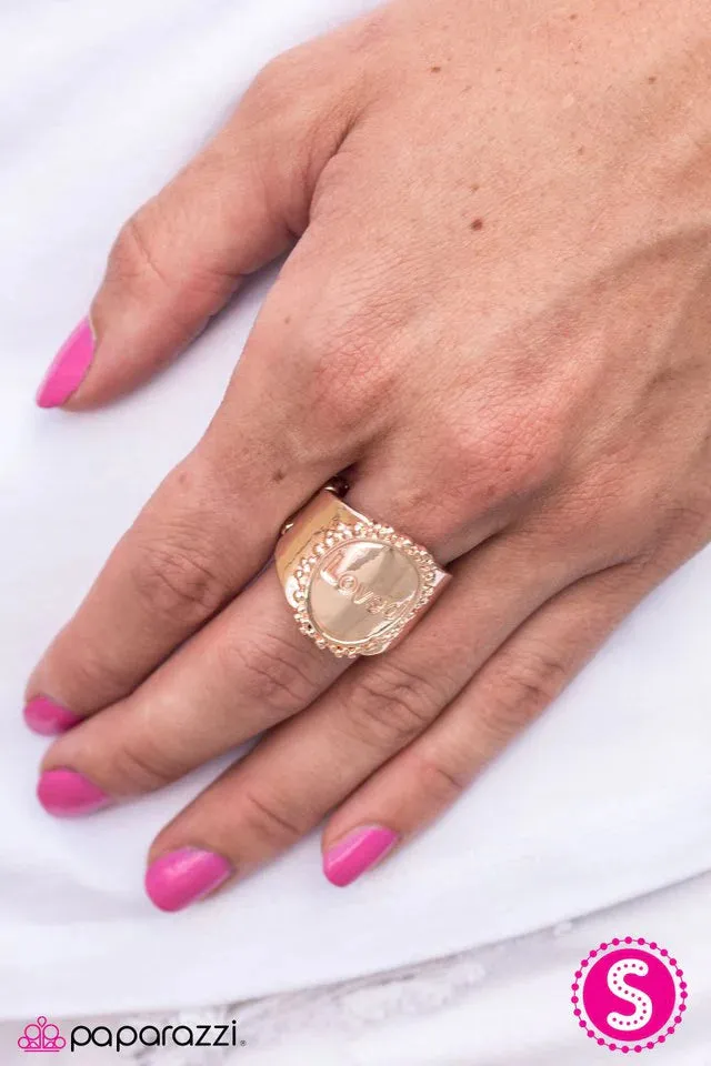 Paparazzi Ring ~ Feelin Loved - Rose Gold