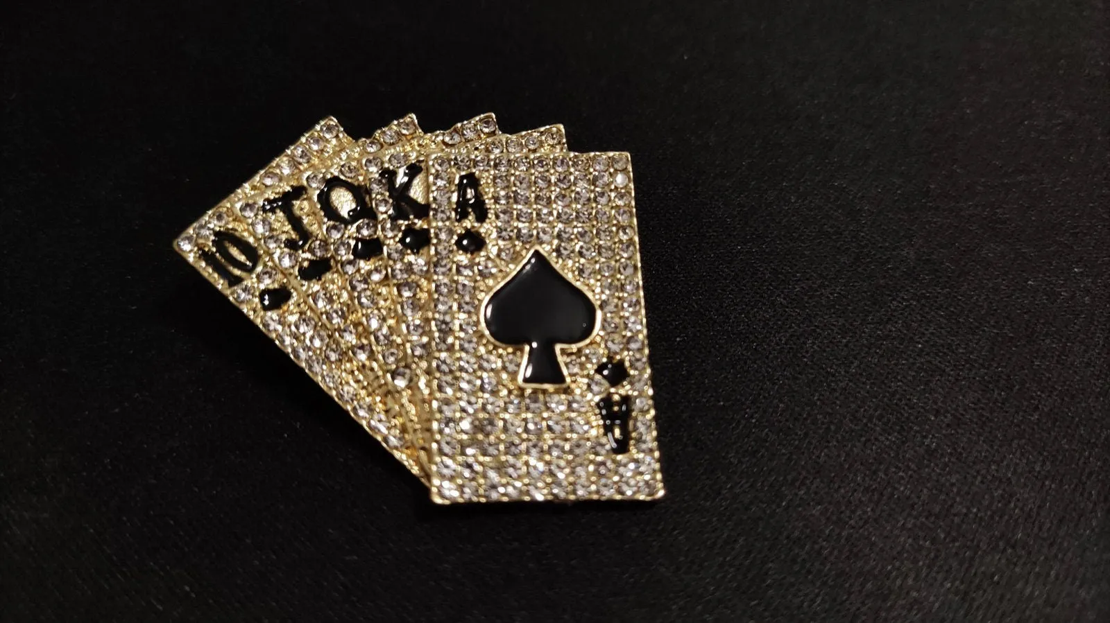 Poker cards brooch vintage look stunning diamonte gold plated christmas pin j8g