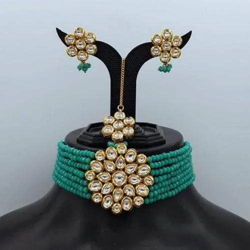 Round Kundan Patch Choker Necklace Set