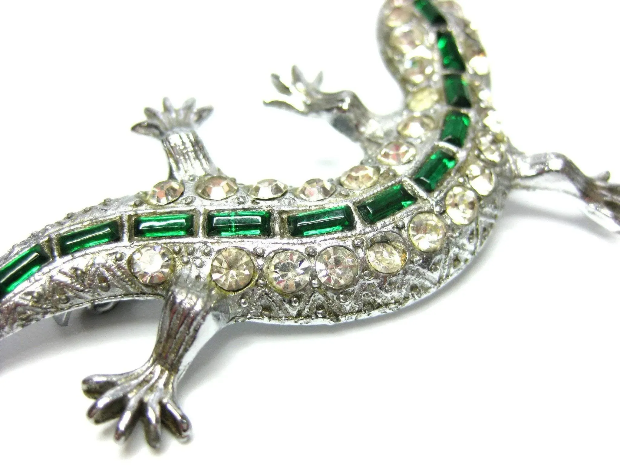 Vintage 1940s Green Lizard Brooch